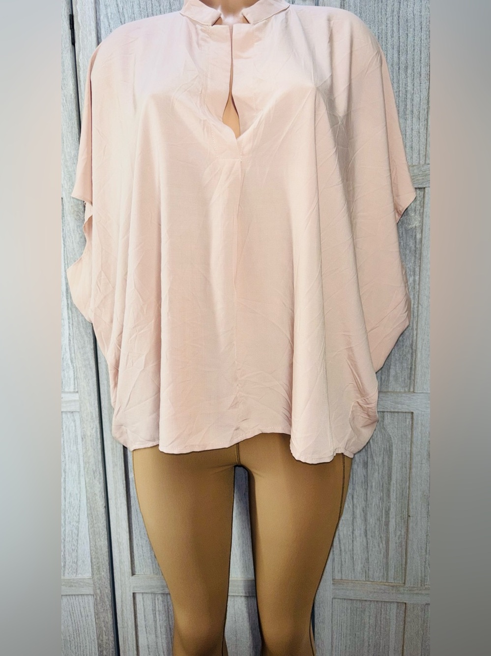 Mustard Seed Blush Pink Keyhole V-Neck Tunic